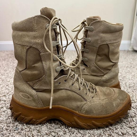 oakley combat boots